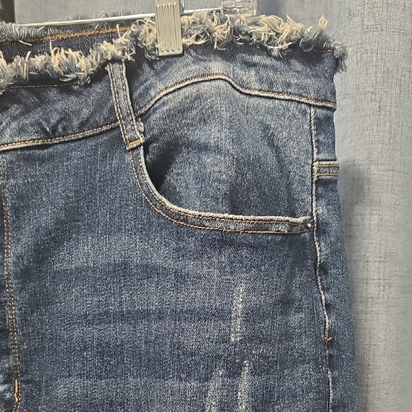 RISEN Frayed Hem And Waist Boyfriend Distressed Jeans in Classic Blue Size 3XL - Picture 5 of 14